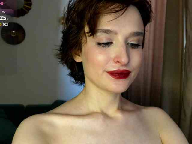 RebeGoldNoir webcam