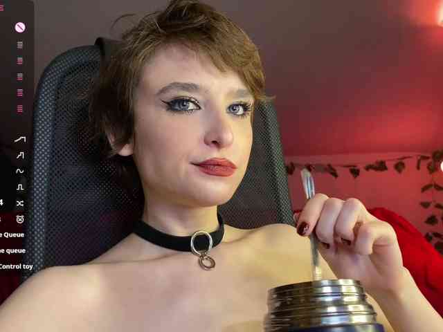 RebeGoldNoir webcam