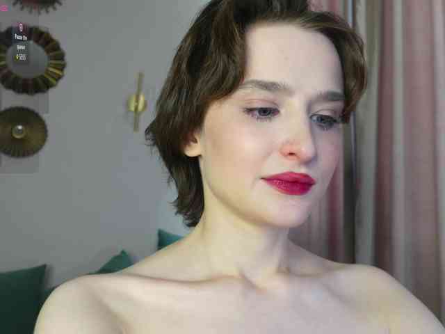 RebeGoldNoir webcam