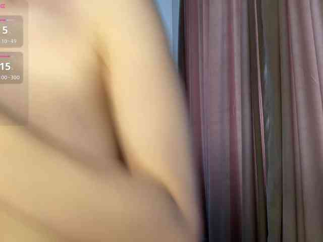 RebeGoldNoir webcam