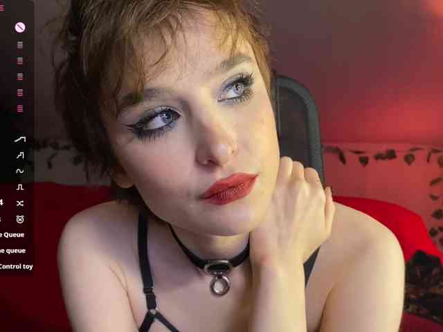 RebeGoldNoir webcam