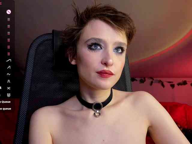 RebeGoldNoir webcam