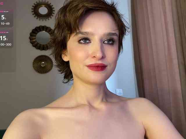 RebeGoldNoir webcam