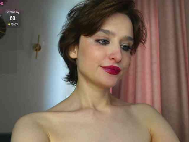 RebeGoldNoir webcam