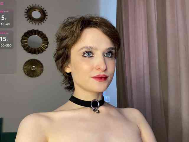 RebeGoldNoir webcam