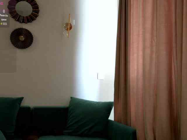 RebeGoldNoir webcam