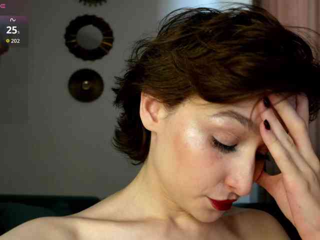 RebeGoldNoir webcam