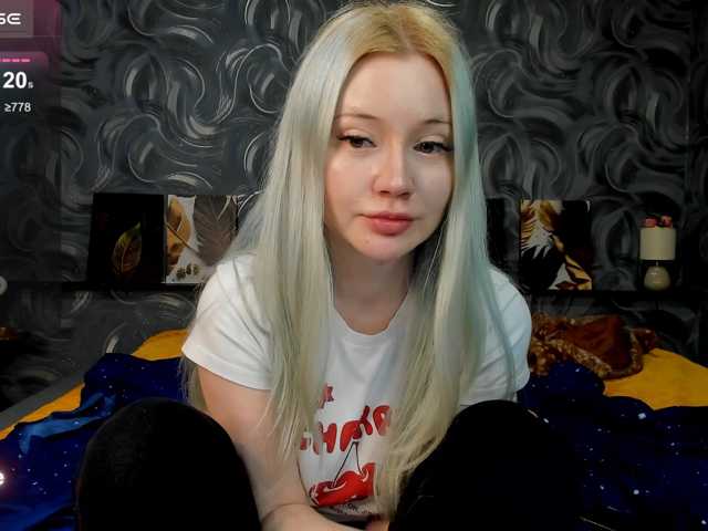 LillieBerry live cam on BongaCams