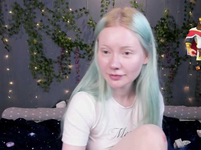LillieBerry live cam on BongaCams