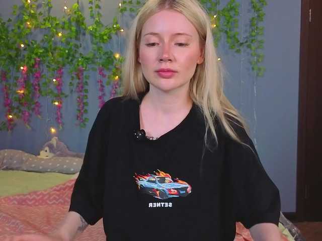 LillieBerry live webcam show