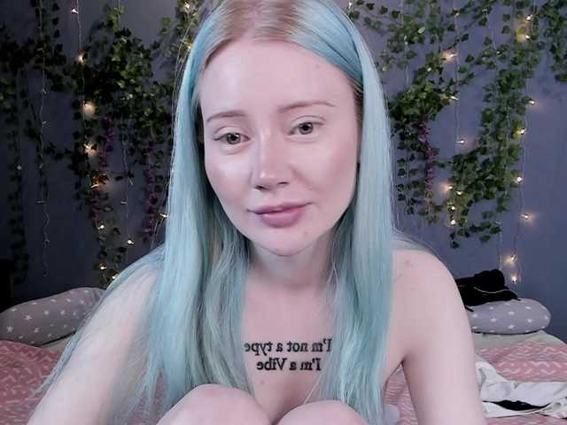 LillieBerry live cam on BongaCams