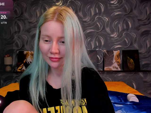 LillieBerry live cam preview