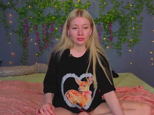 LillieBerry live cam on BongaCams