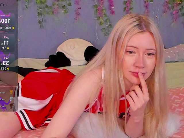LillieBerry live cam on BongaCams