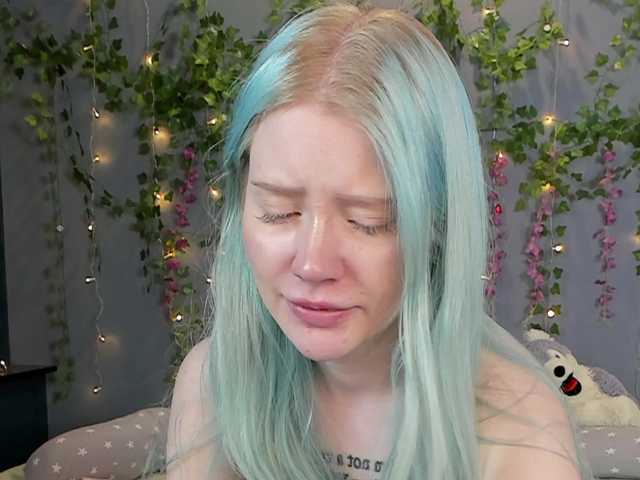 LillieBerry live cam on BongaCams