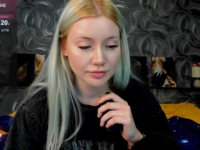 LillieBerry live cam preview