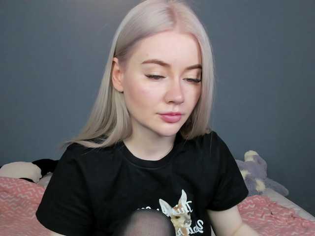 LillieBerry live cam on BongaCams