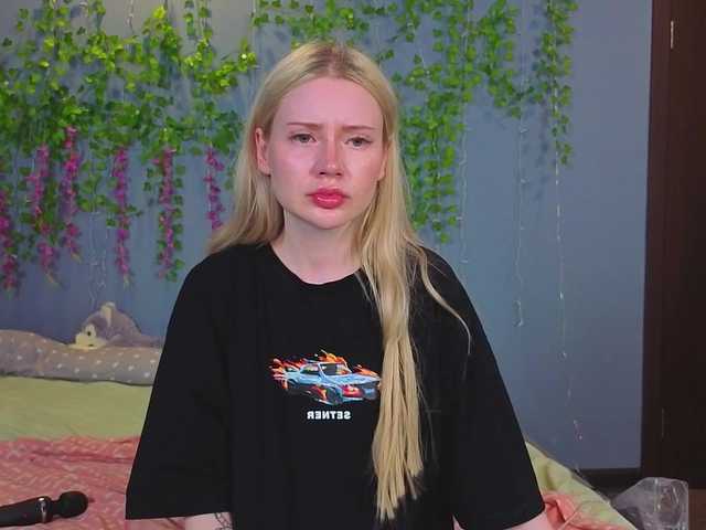 LillieBerry live webcam show