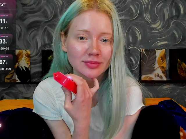 LillieBerry live cam on BongaCams
