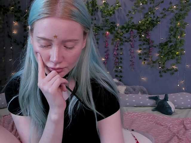 LillieBerry live cam on BongaCams