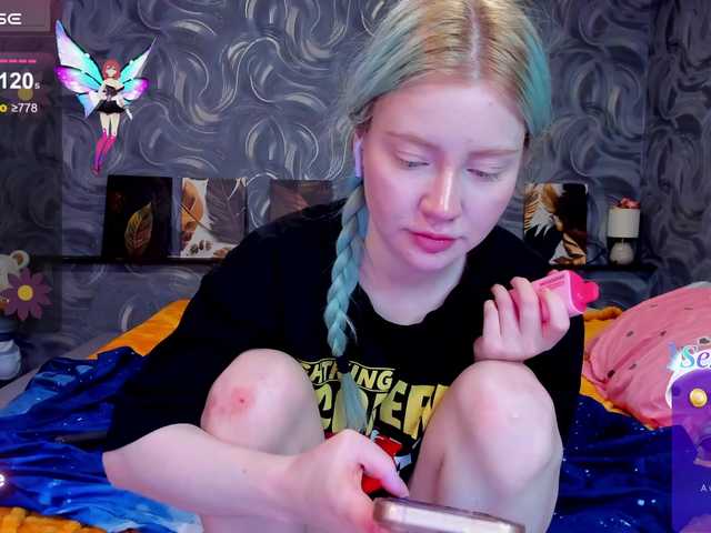 LillieBerry live cam on BongaCams