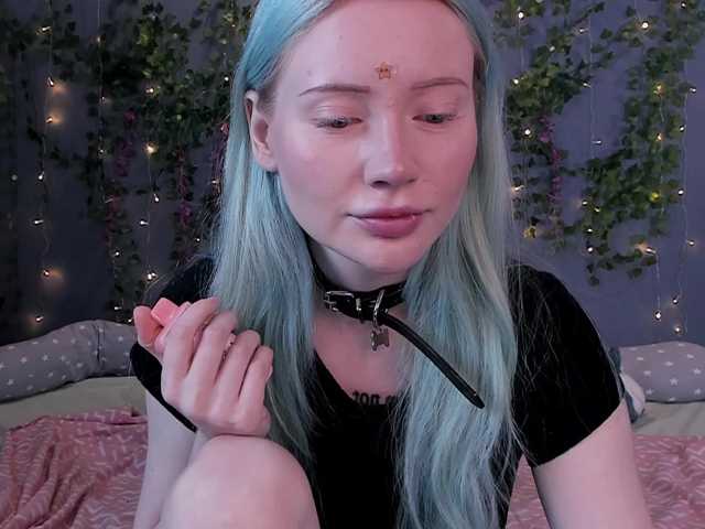 LillieBerry live cam on BongaCams