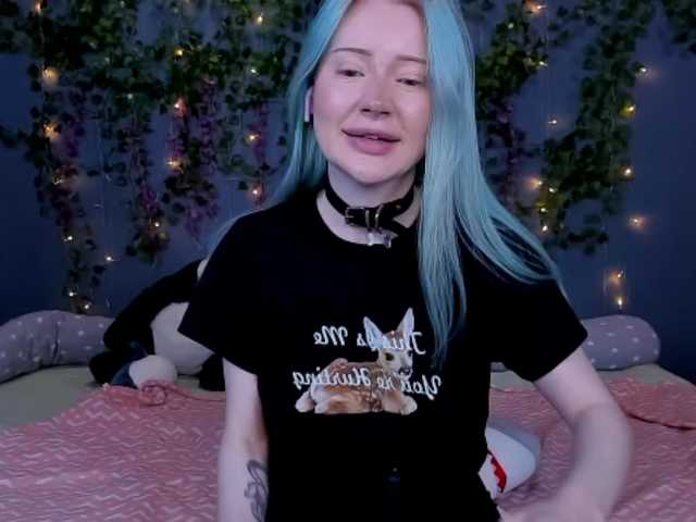 LillieBerry live cam on BongaCams