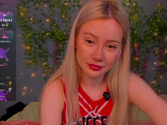 LillieBerry live cam on BongaCams