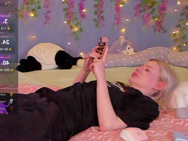 LillieBerry live cam on BongaCams