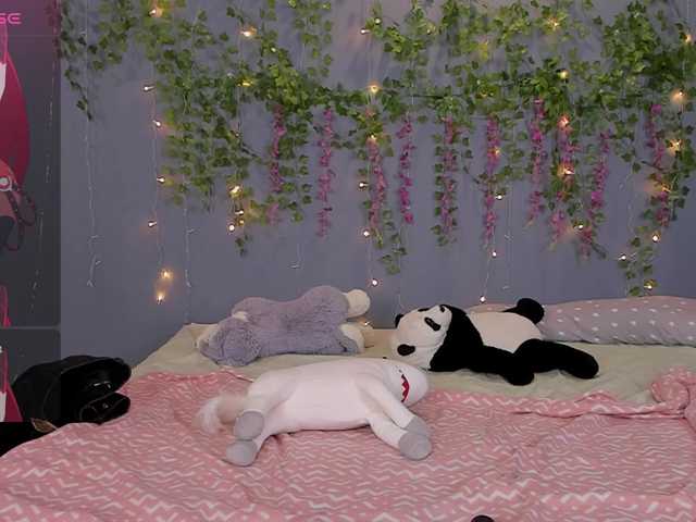LillieBerry live cam on BongaCams