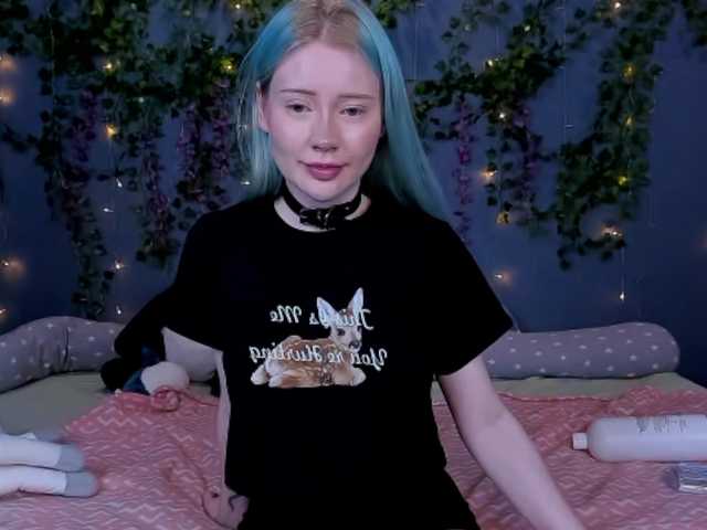 LillieBerry live cam on BongaCams