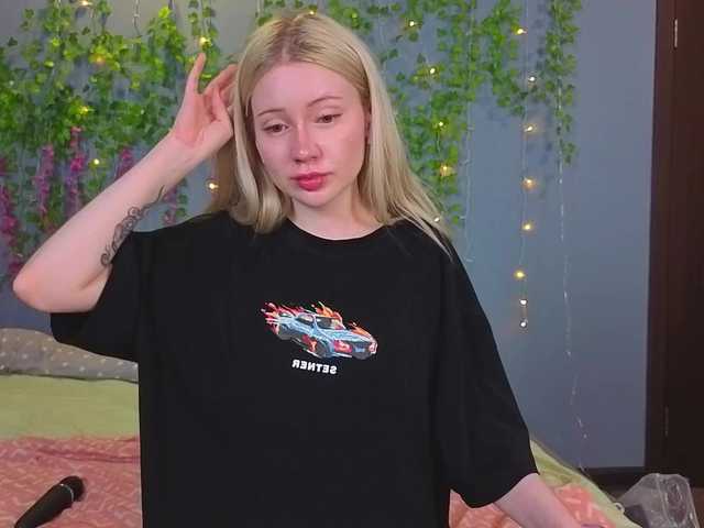 LillieBerry live webcam show