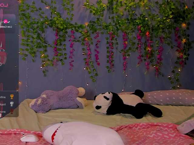 LillieBerry live cam on BongaCams