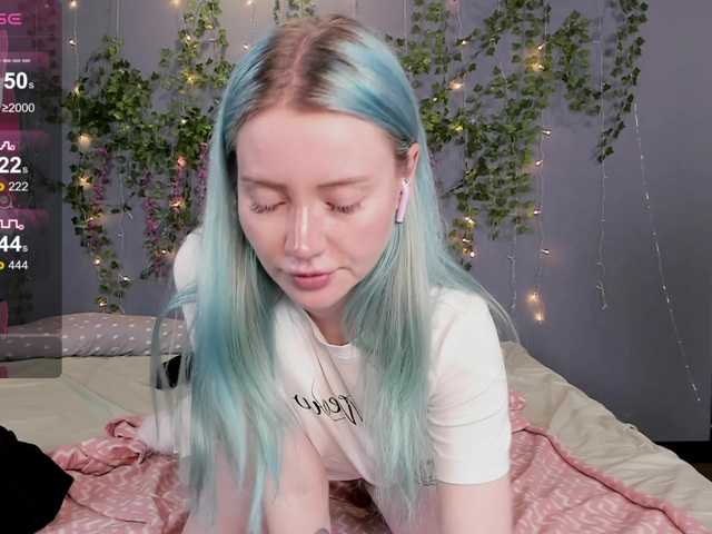LillieBerry live cam on BongaCams