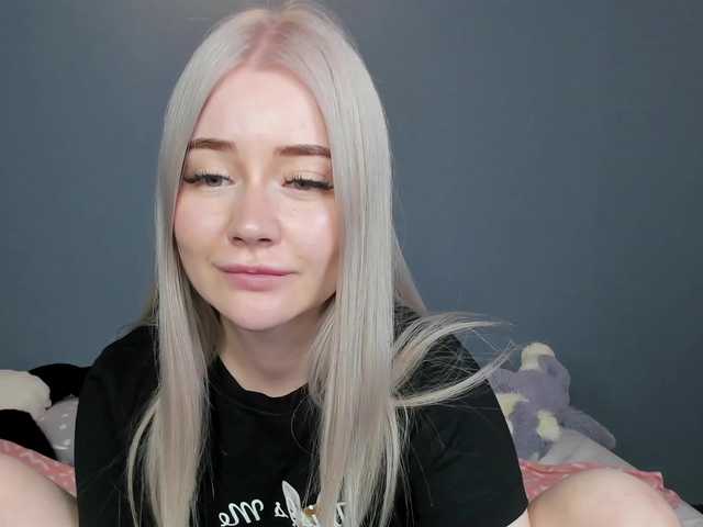 LillieBerry live cam on BongaCams