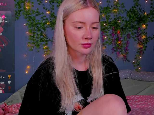 LillieBerry live cam on BongaCams