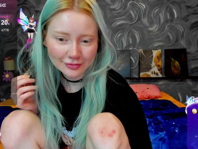 LillieBerry live cam on BongaCams