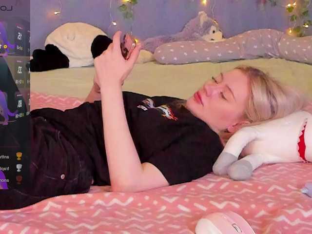 LillieBerry live cam on BongaCams