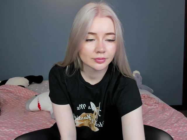 LillieBerry live cam on BongaCams