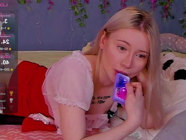 LillieBerry live cam on BongaCams