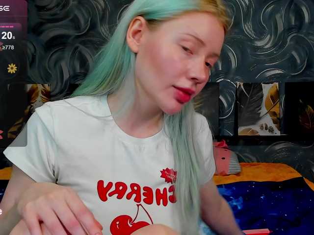 LillieBerry live cam on BongaCams
