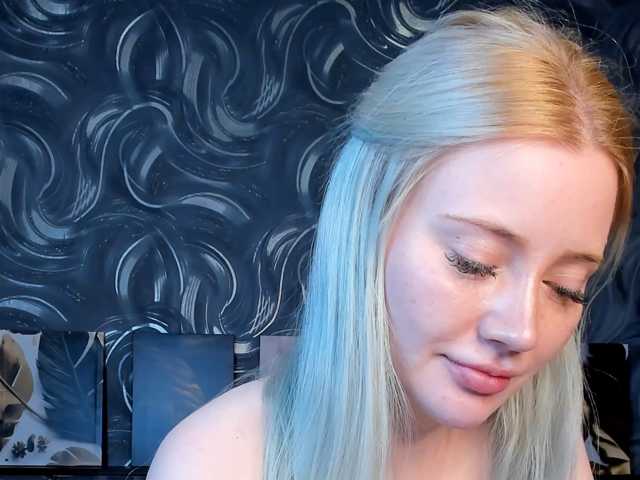 LillieBerry live cam on BongaCams