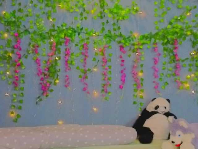 LillieBerry live cam on BongaCams