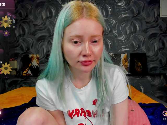 LillieBerry live cam on BongaCams
