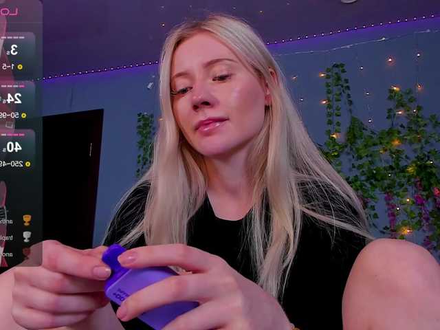 LillieBerry live cam on BongaCams