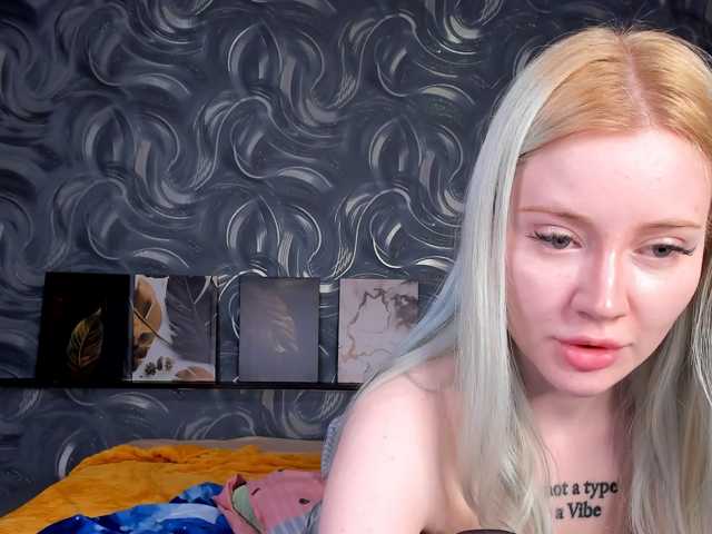 LillieBerry live cam on BongaCams