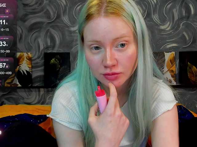 LillieBerry live cam on BongaCams