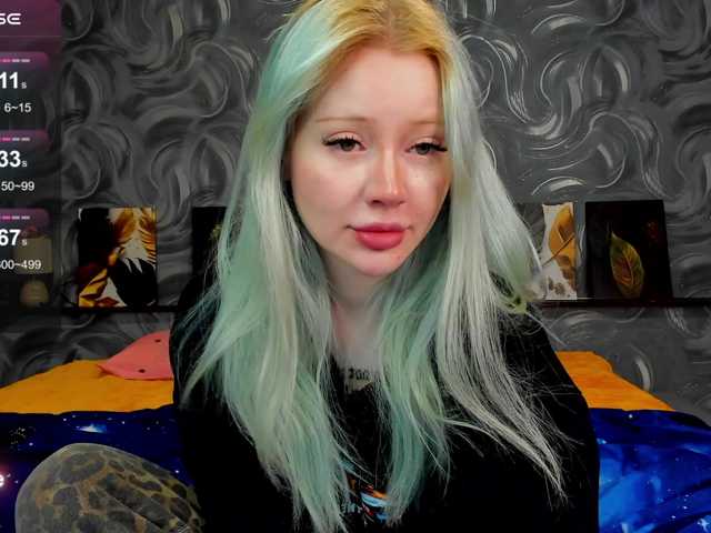 LillieBerry live cam on BongaCams