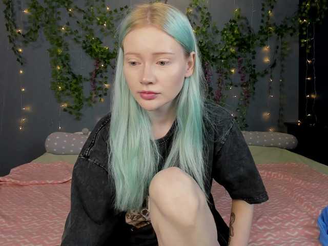 LillieBerry live cam on BongaCams