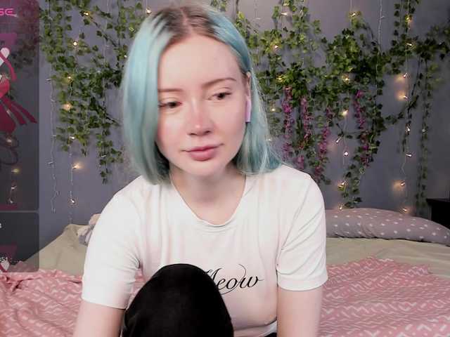 LillieBerry live cam on BongaCams